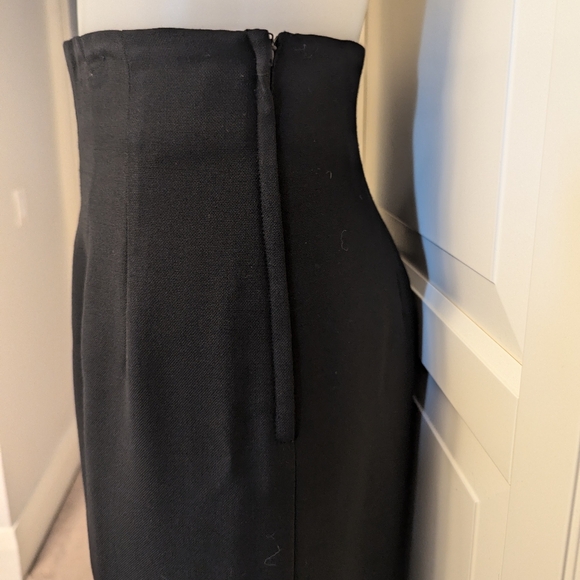 European Black Pencil Skirt - Picture 6 of 10